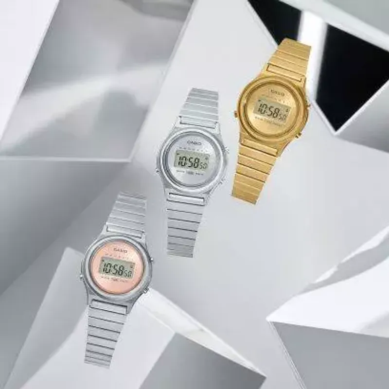 Casio Vintage New Round Mini Case LA700WE-7AEF