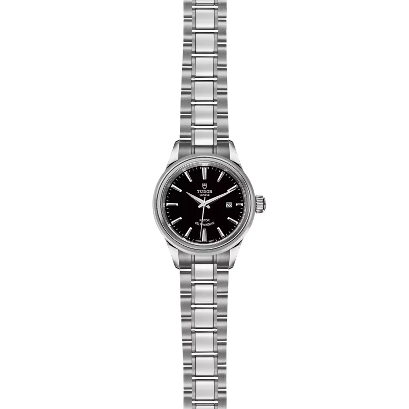 Tudor Style M12100-0002