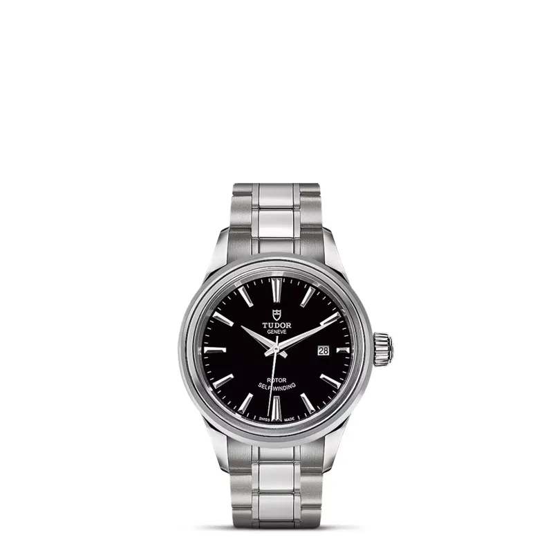 Tudor Style M12100-0002