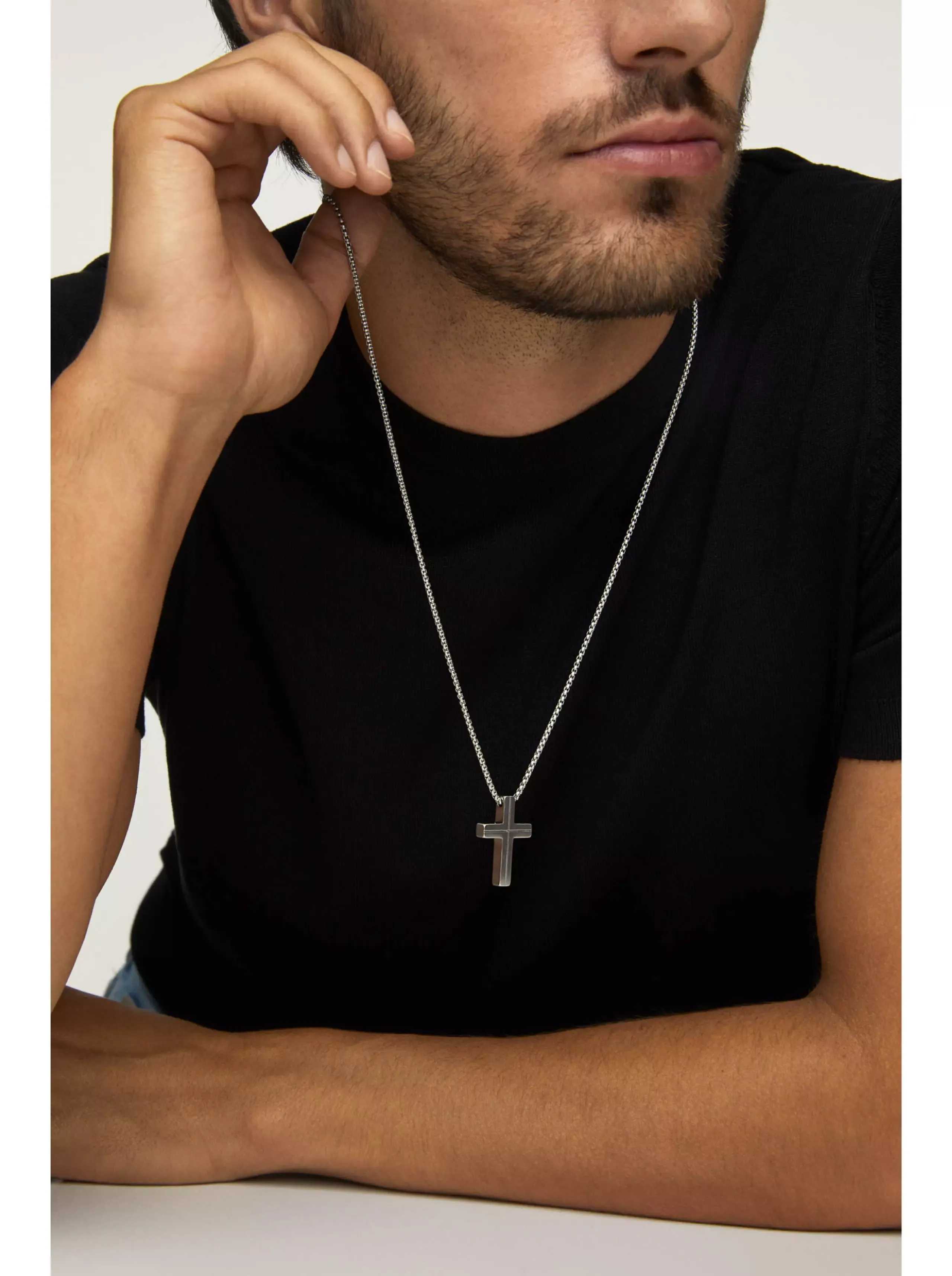 Colares One Men Crossed                                     