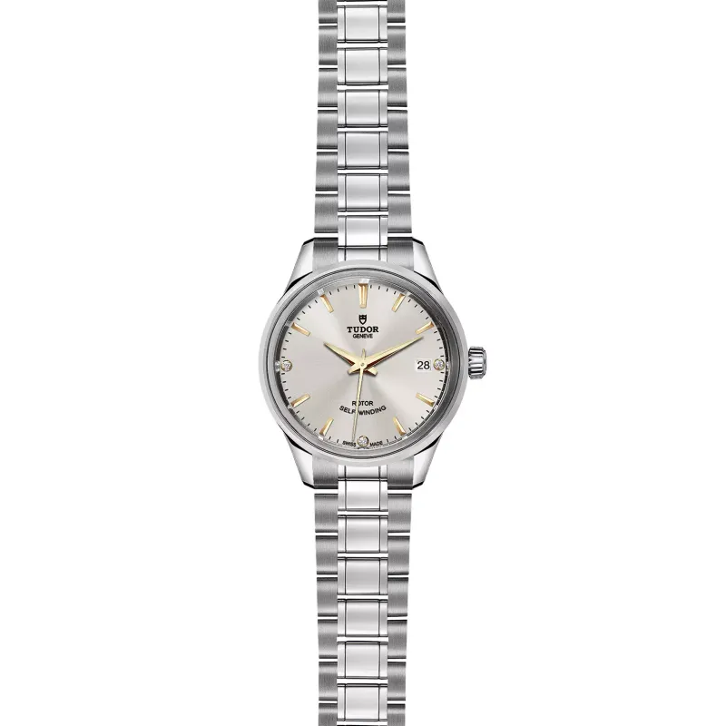 Tudor Style M12300-0019