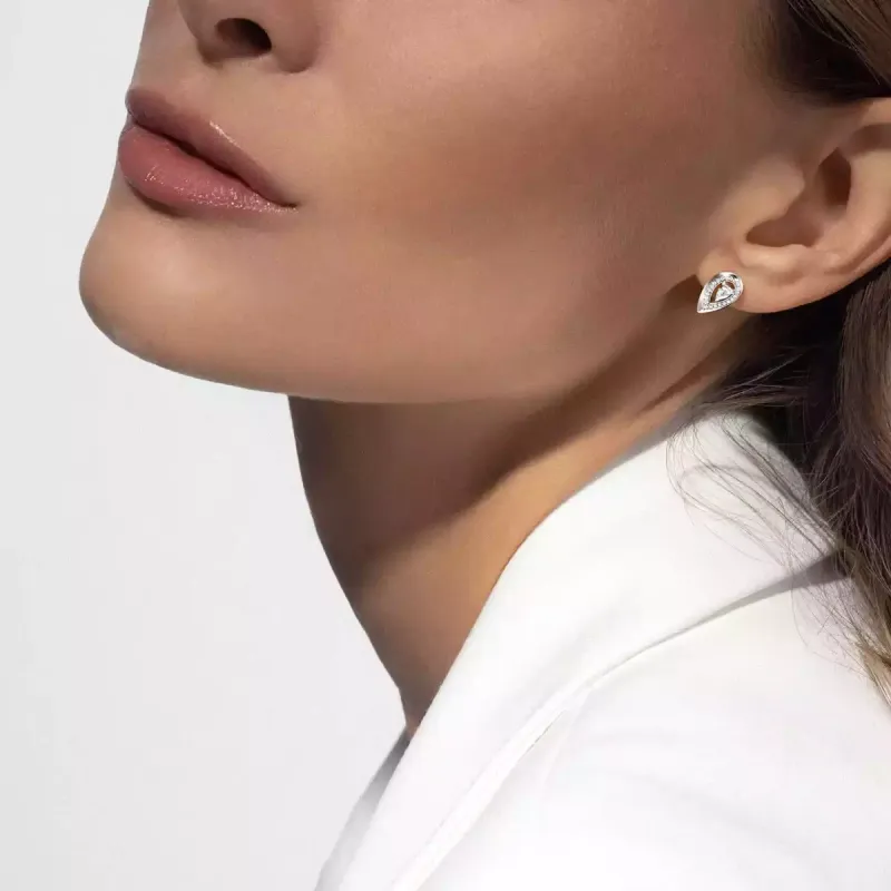 Messika Brincos de Diamante em Ouro Branco BR.12809.WG