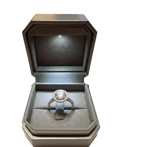 Imagem Anel Ouro Branco com Diamantes