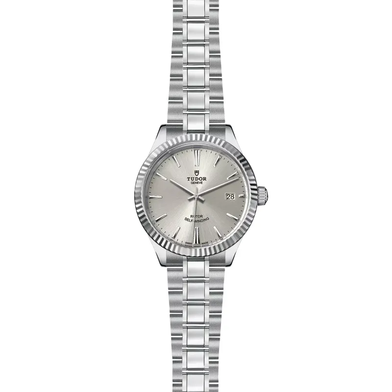 Tudor Style M12510-0001