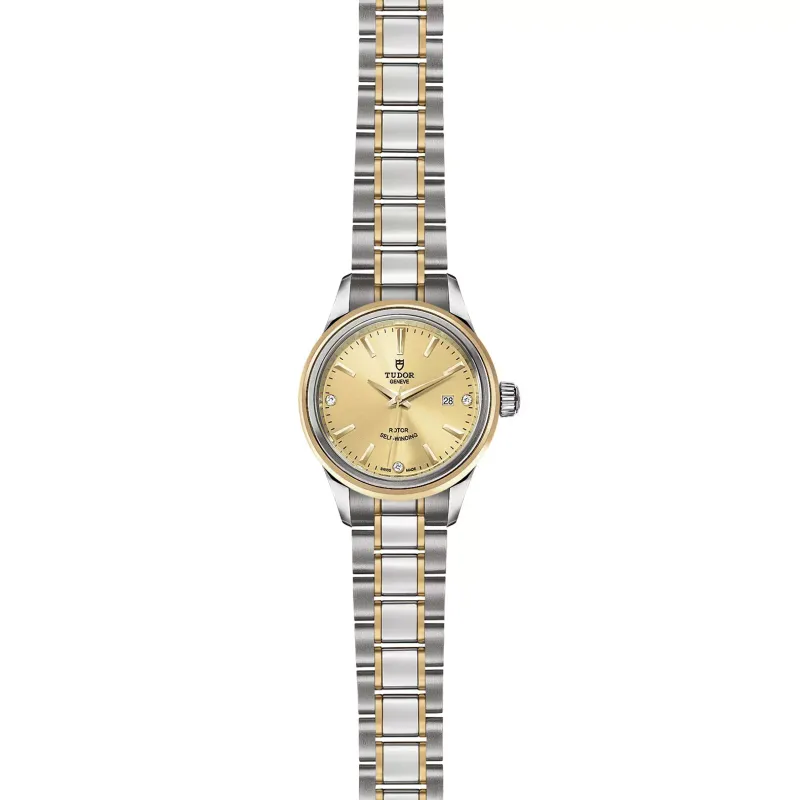 Tudor Style M12103-0004