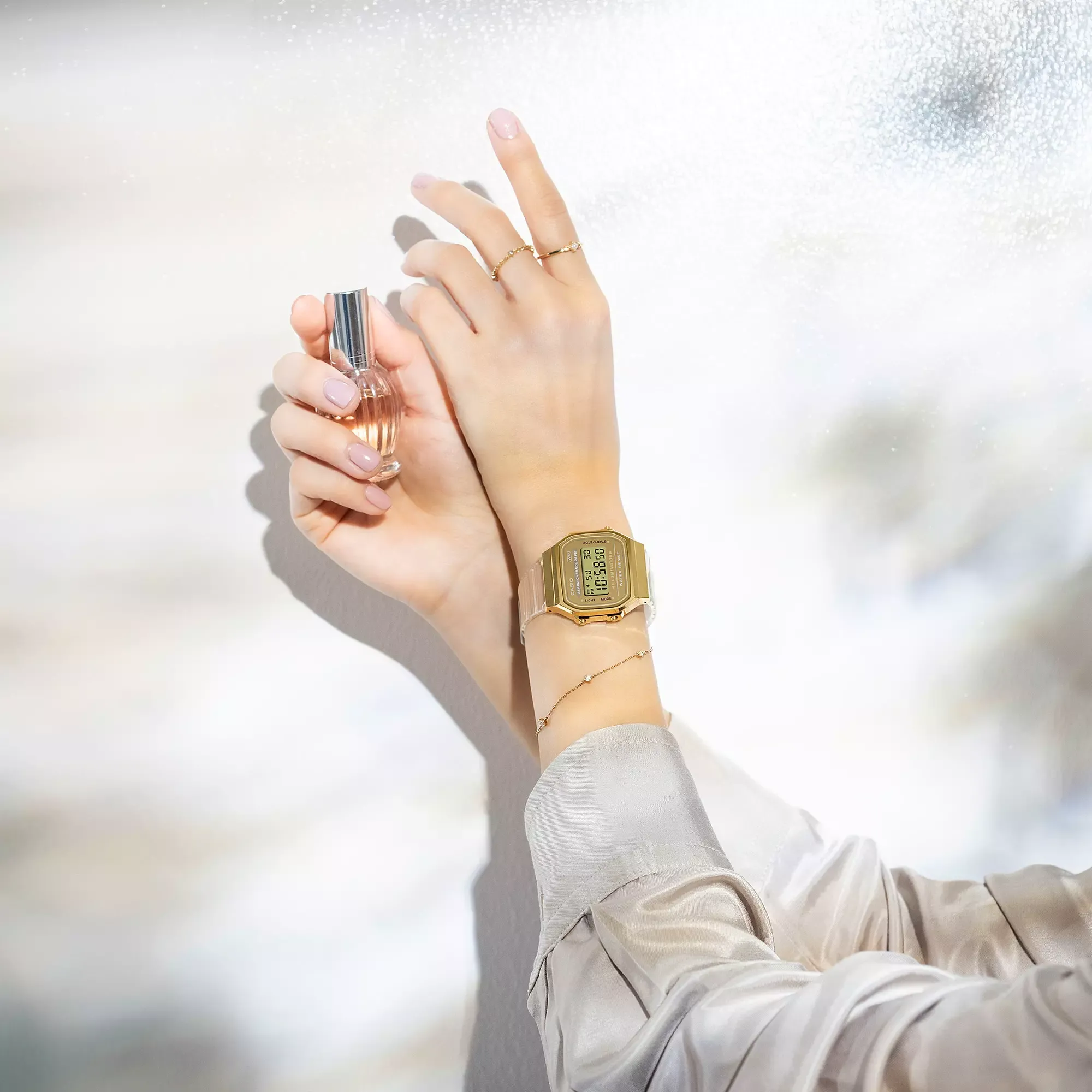 A168  Transparent band