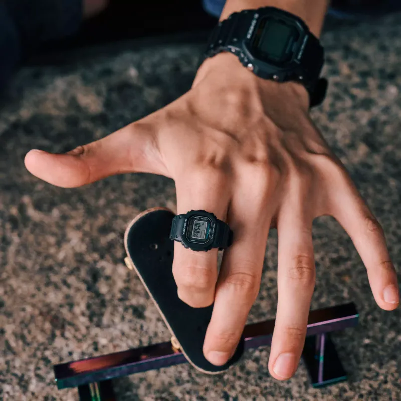 G-shock DWN-5600 Relógio de anel Preto DWN-5600-1ER