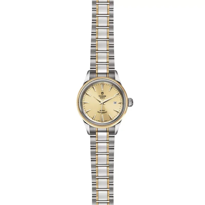 Tudor Style M12103-0001
