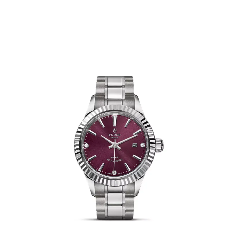 Tudor Style M12110-0019