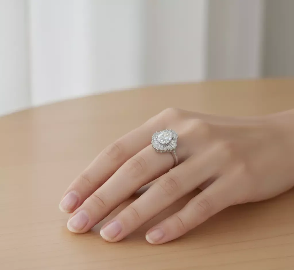 Image White Gold Ring with Diamonds