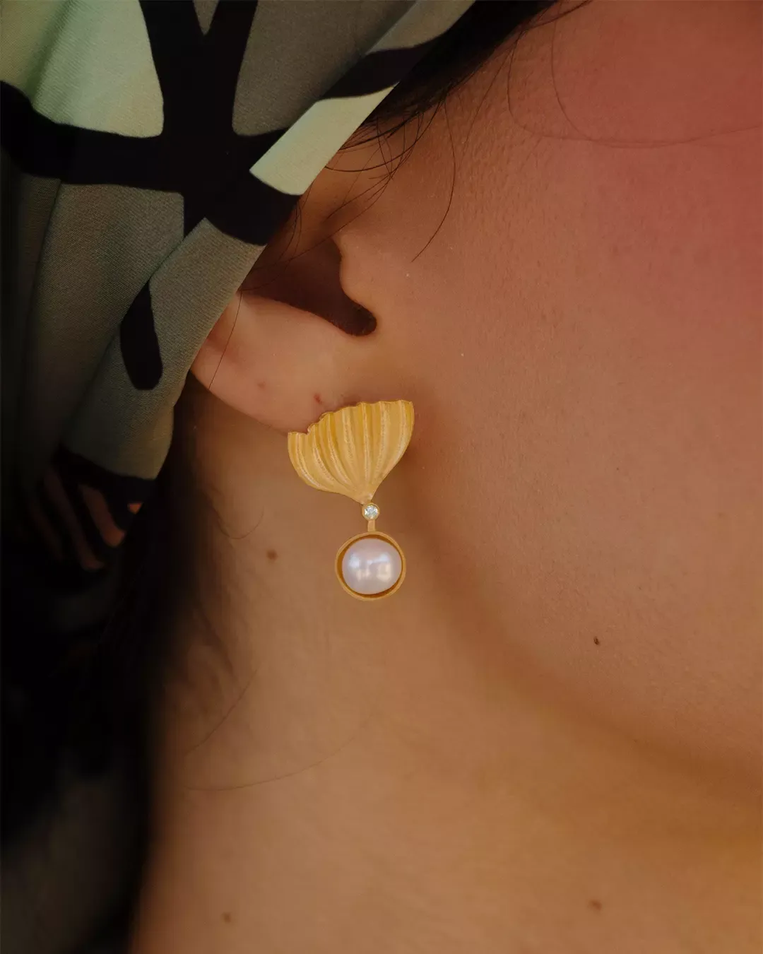 Brincos cauda de baleia