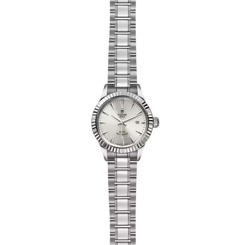 Tudor Style M12110-0001